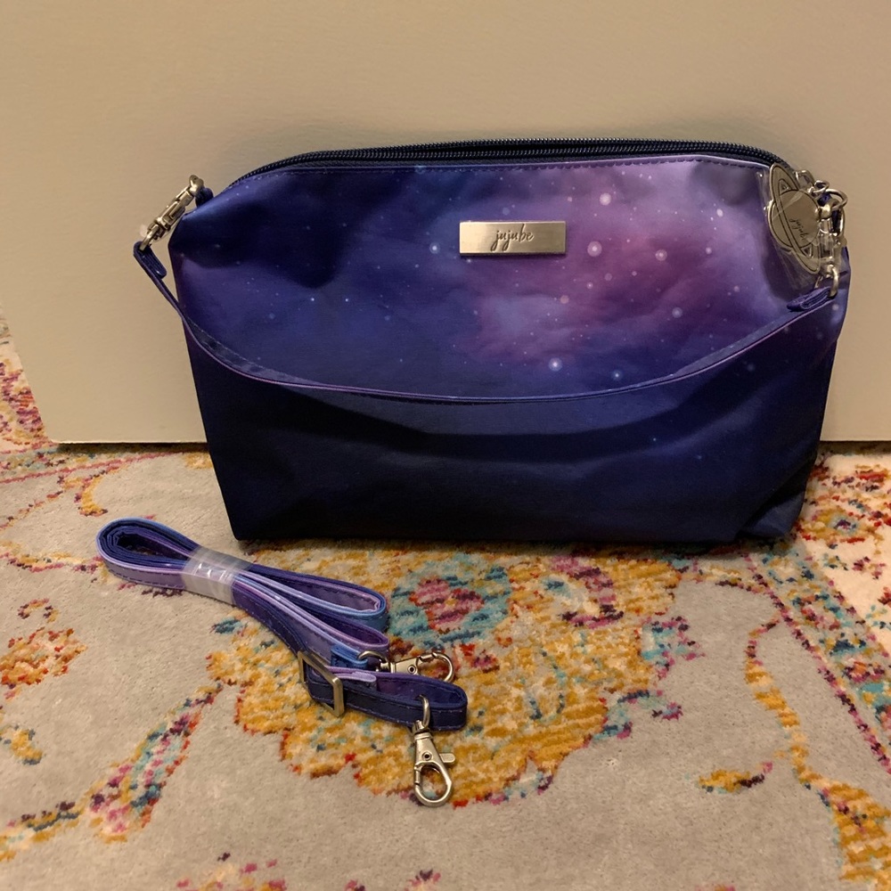 JuJuBe Be Quick Wristlet, Galaxy NEW